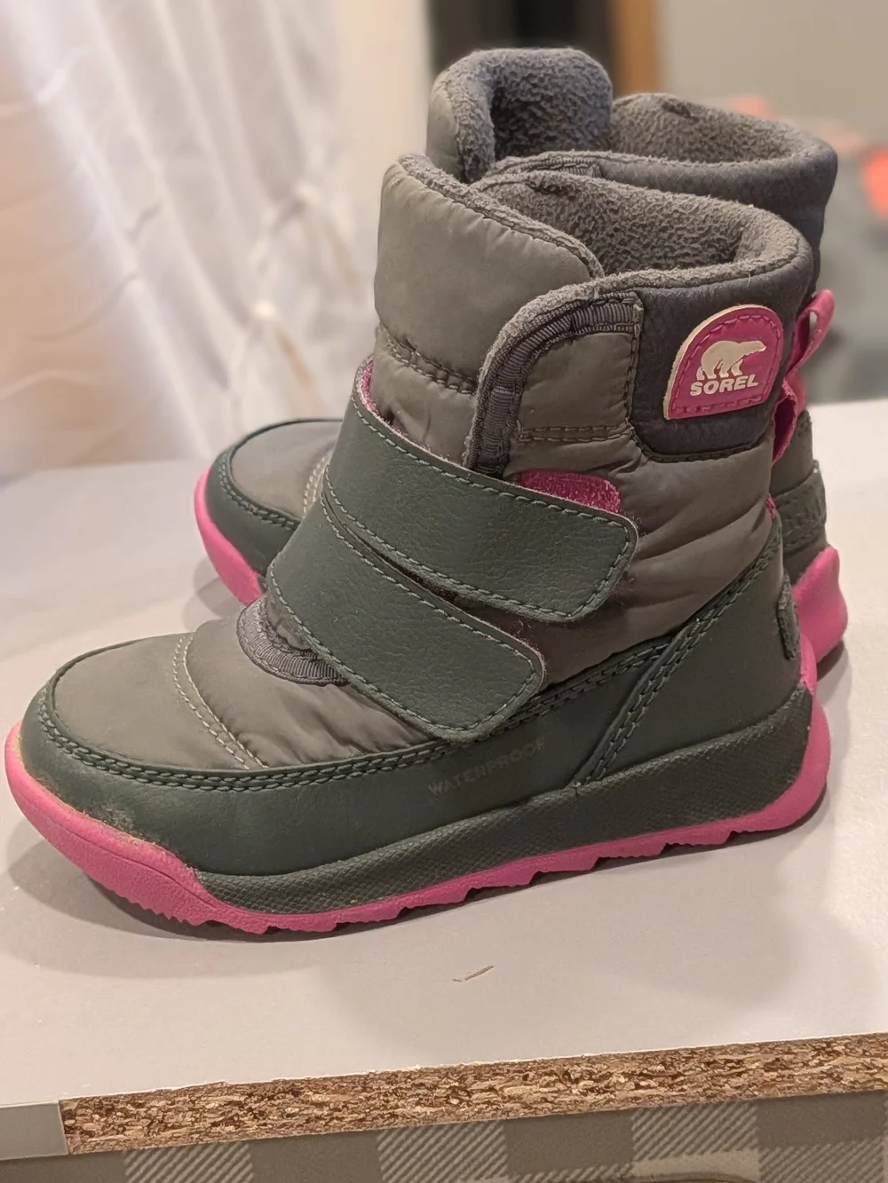 Sorel Kids Waterproof Gray and Pink Winter Boots Size 7